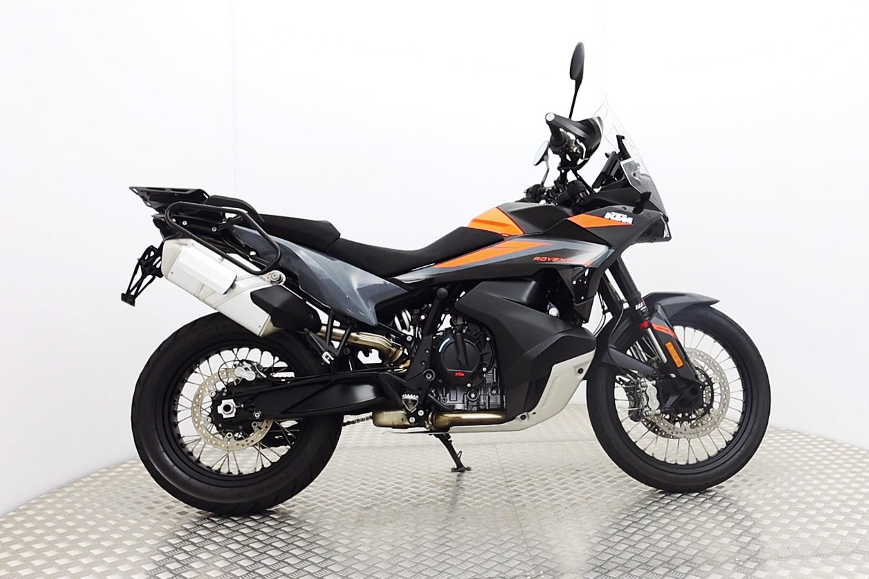 2023 KTM 890 Adventure